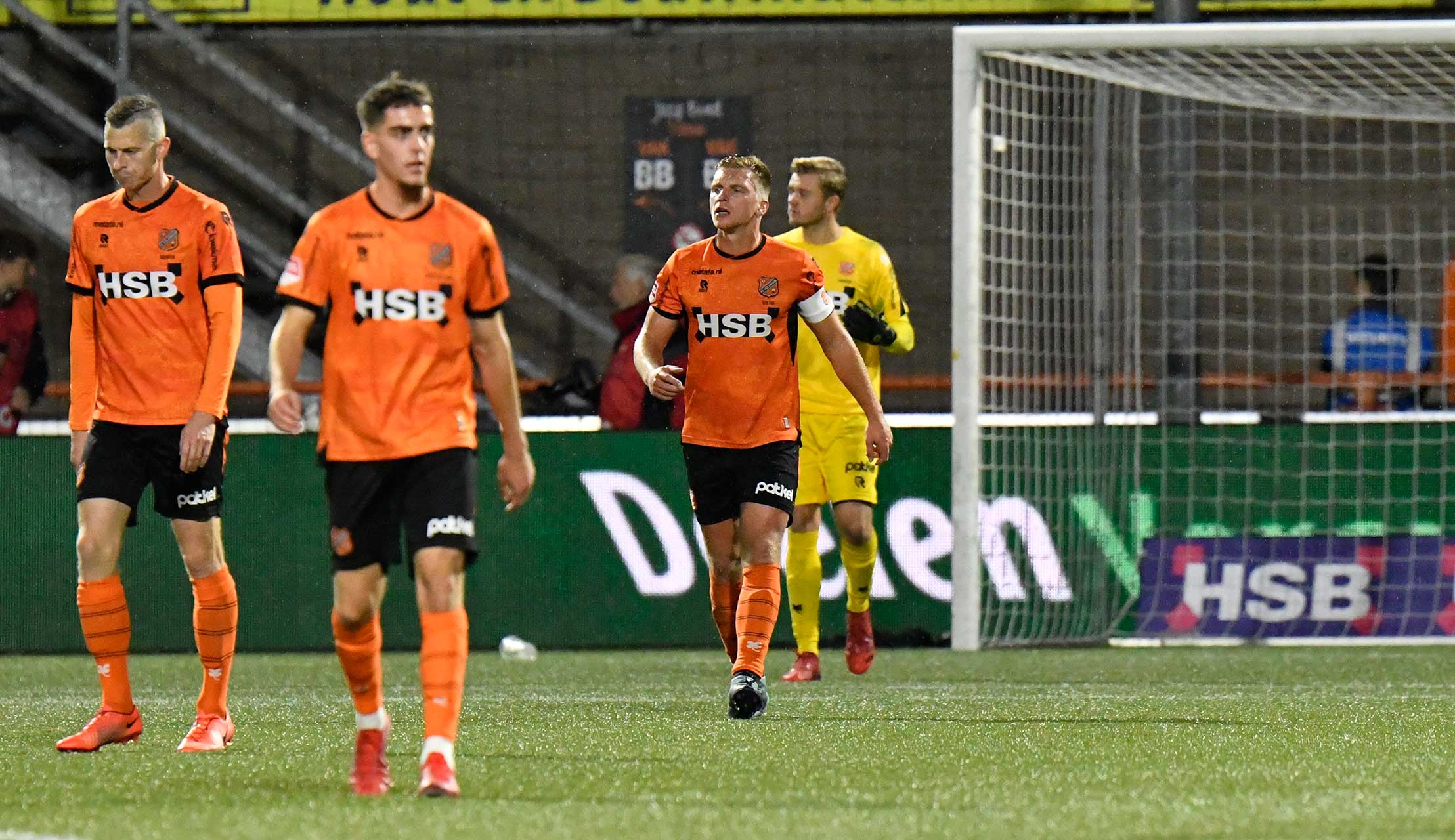 FC Volendam - FC Emmen: 2 - 2 (2 - 1)