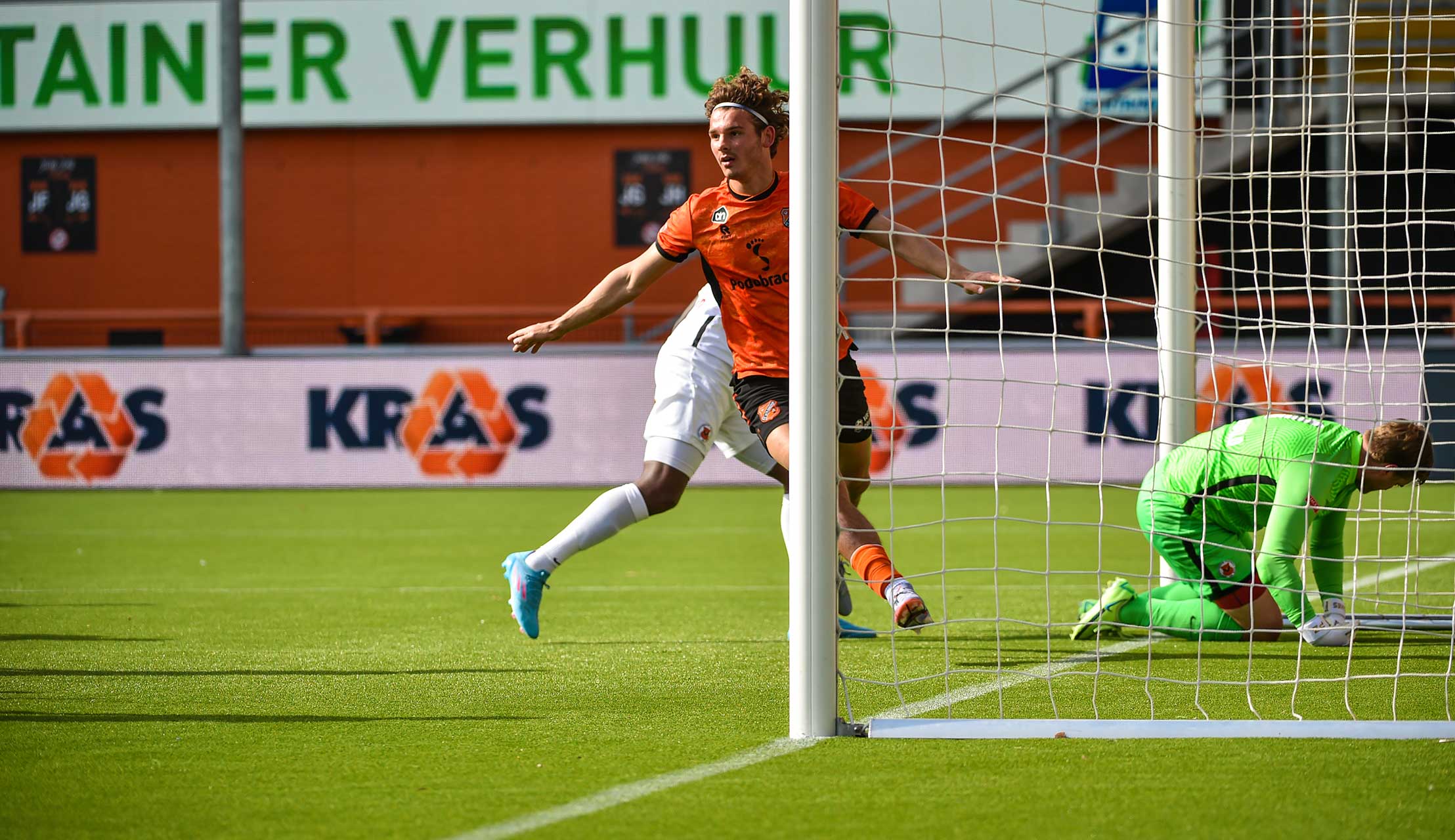 Jong FC Volendam - AFC: 2 - 0 (2 - 0)