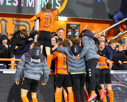Volendammers zetten reuzenstap met overwinning op De Graafschap