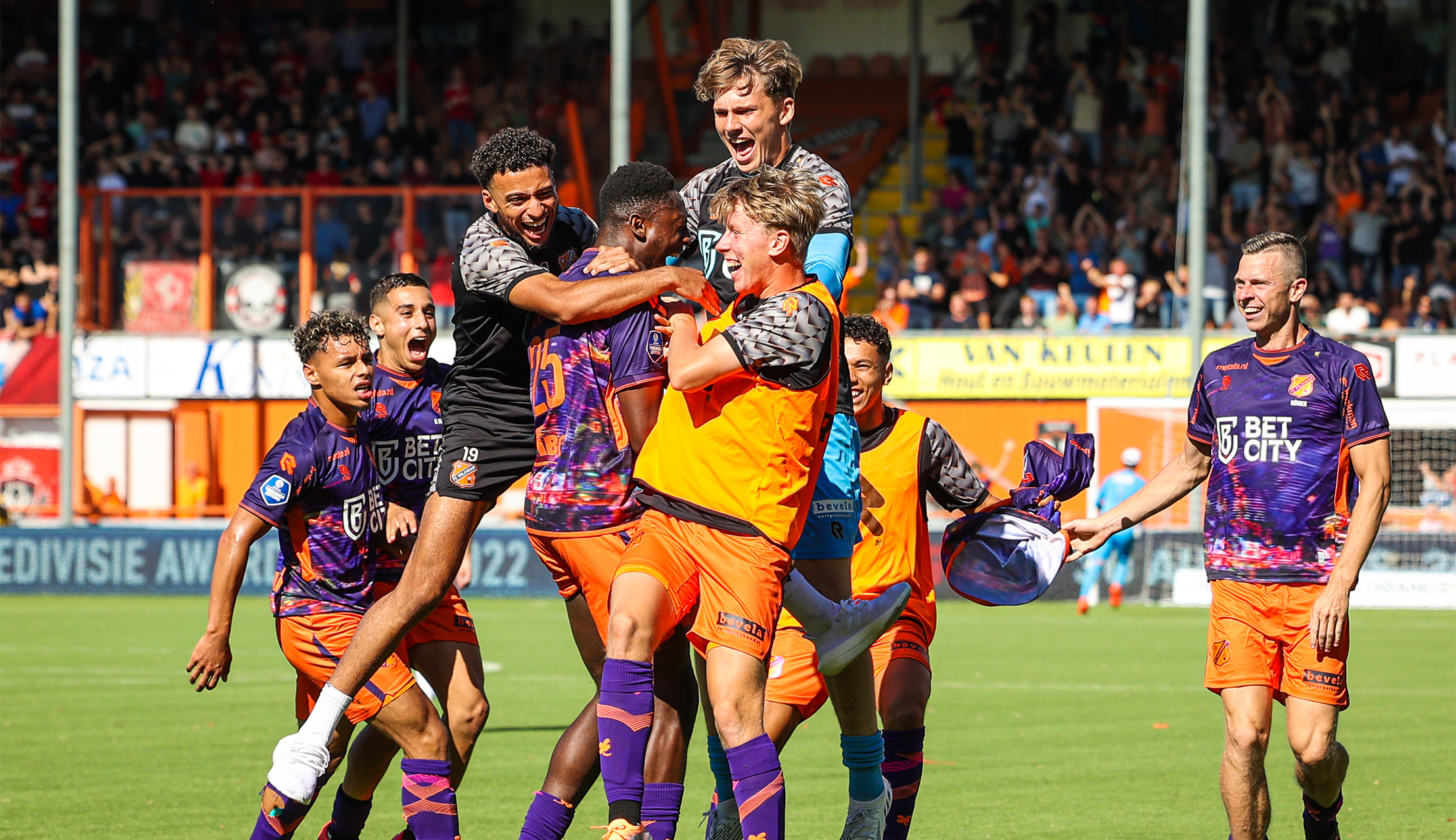 FC Volendam - FC Twente: 1 - 0 (0 - 0)