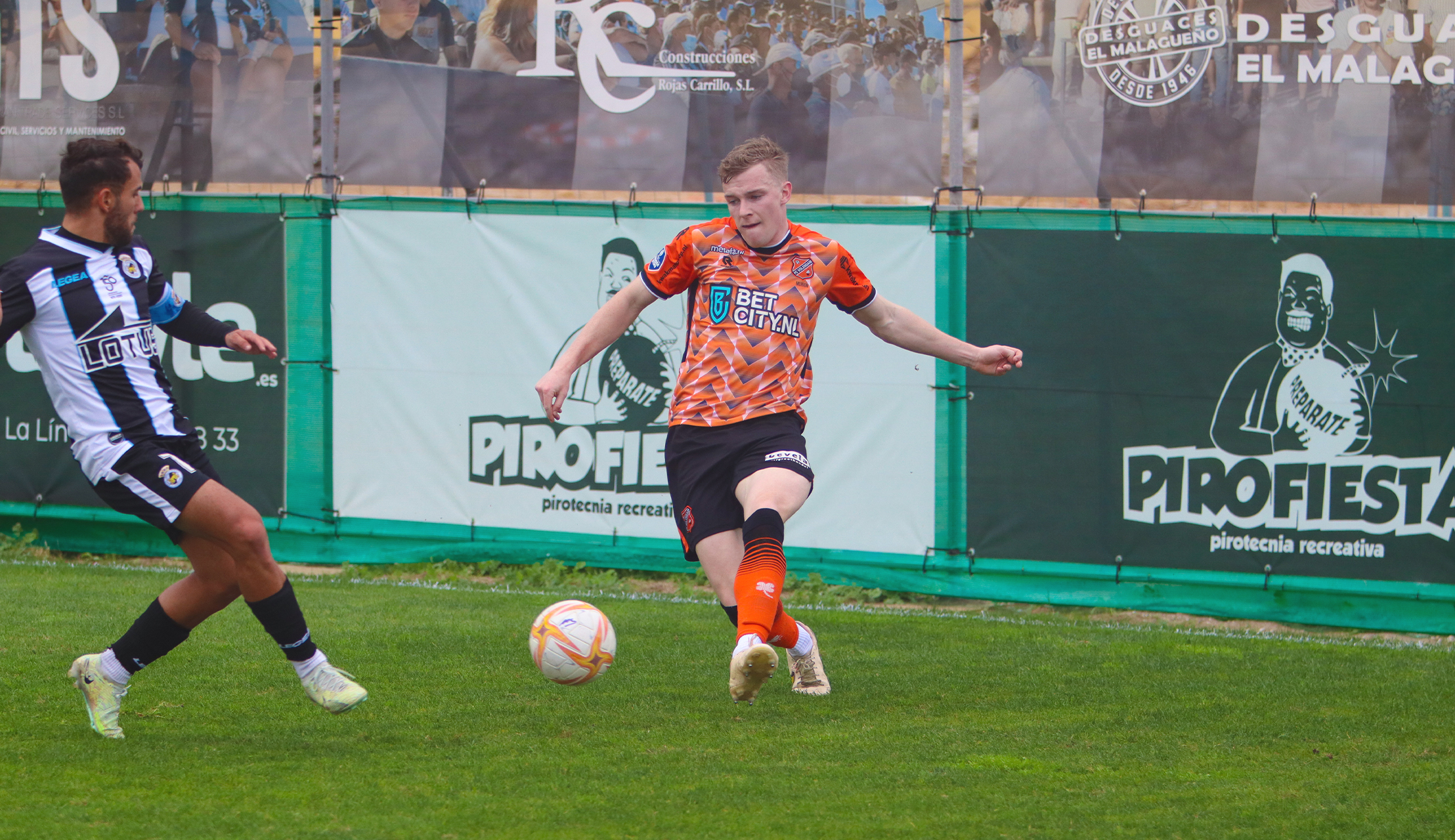 Real Balompédica Linense - FC Volendam 2 - 0 (0 - 0)