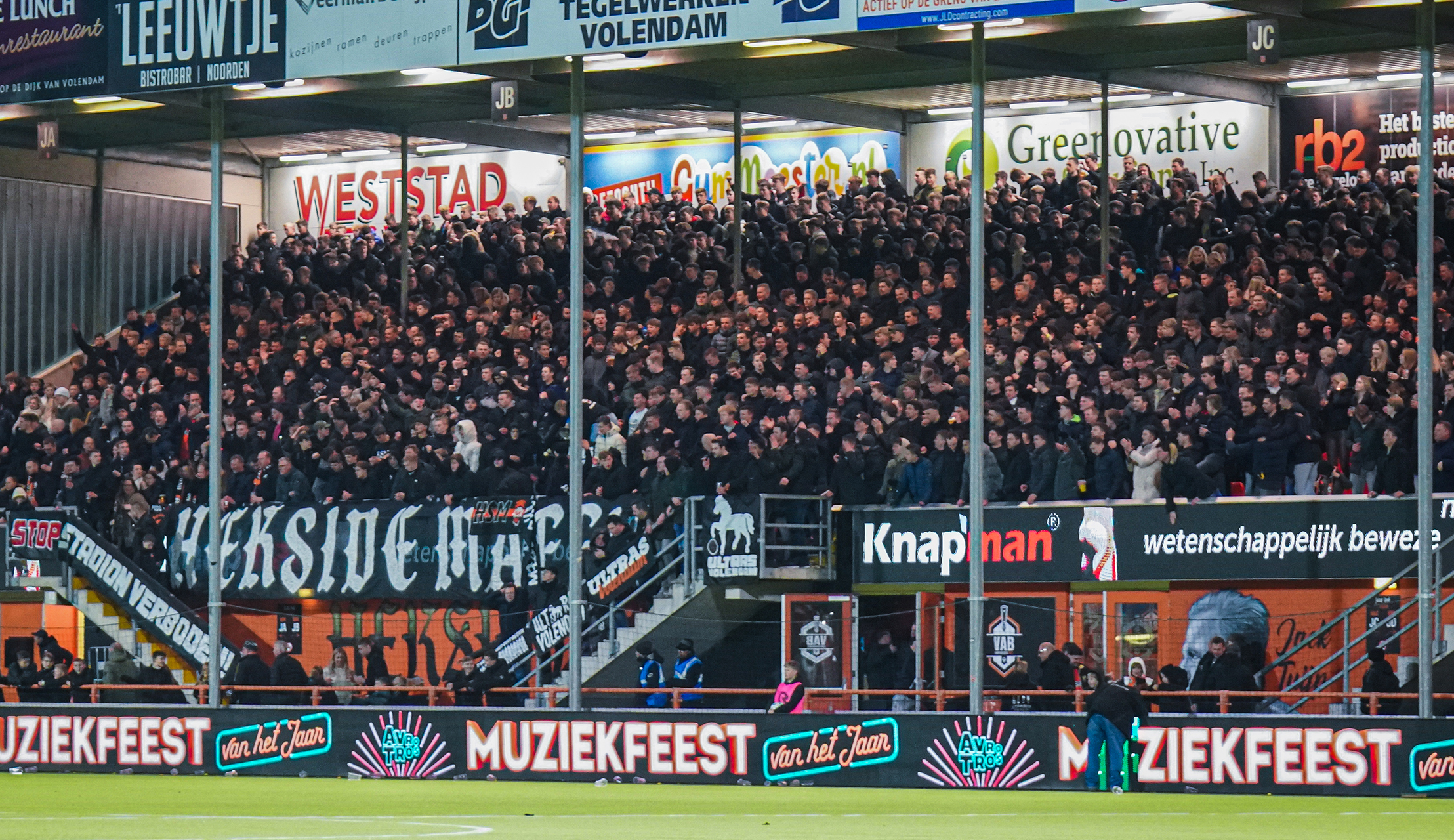 FC Volendam - FC Emmen: 3 - 1 (0 - 0)