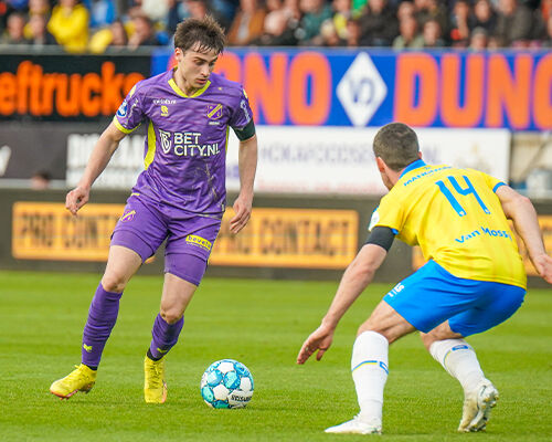 FC Volendam krijgt tik in Waalwijk