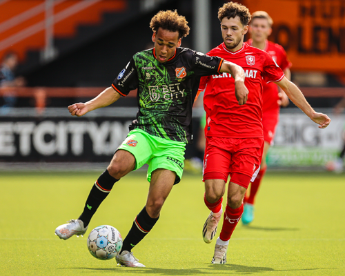 FC Volendam in kermisduel onderuit tegen FC Twente