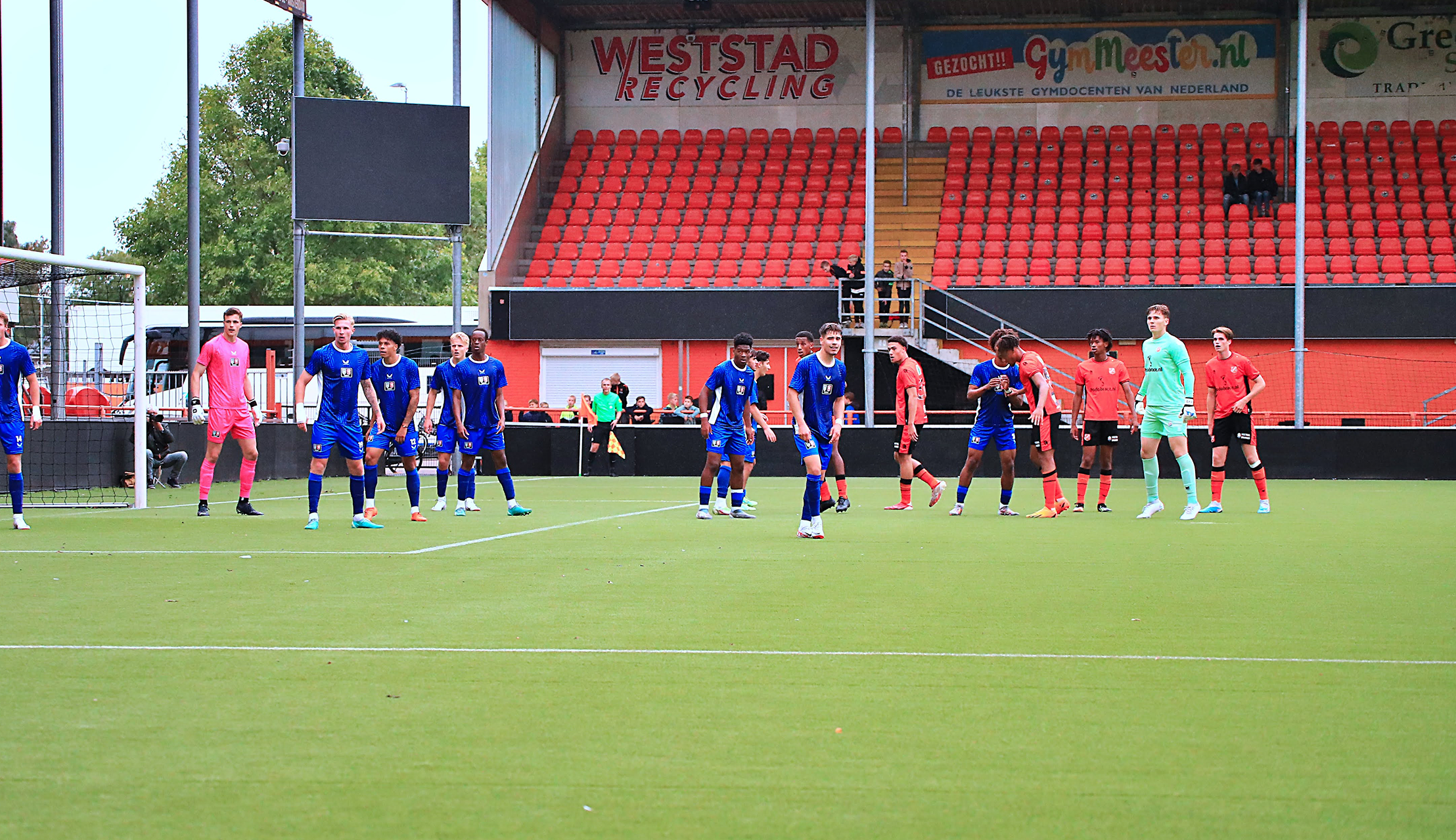 Jong FC Volendam - FC Twente/Heracles Academie O21: 1 - 2 (0 - 0)