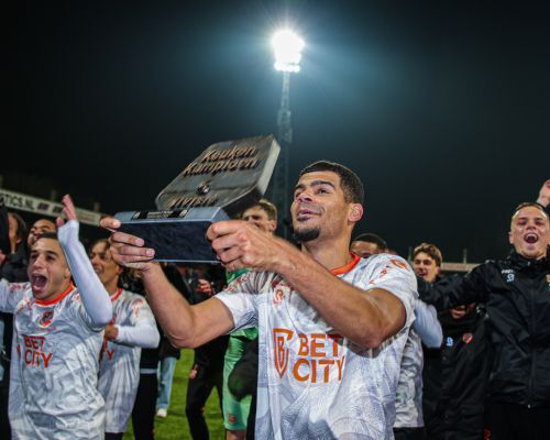 FC Volendam pakt vijftiende periodetitel na remise in KKD-topper