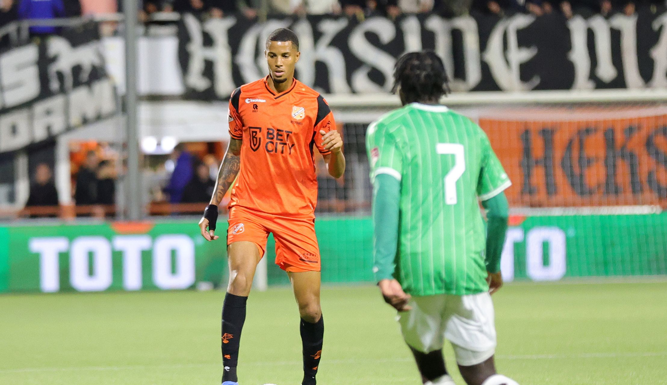 FC Volendam licht optie in contract Xavier Mbuyamba