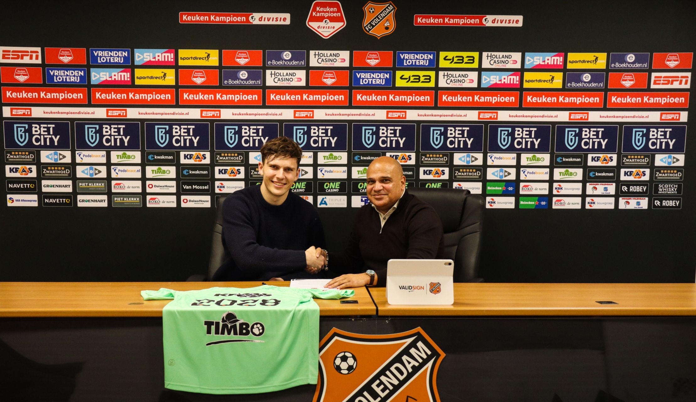 Doelman Kayne van Oevelen blijft langer verbonden aan FC Volendam