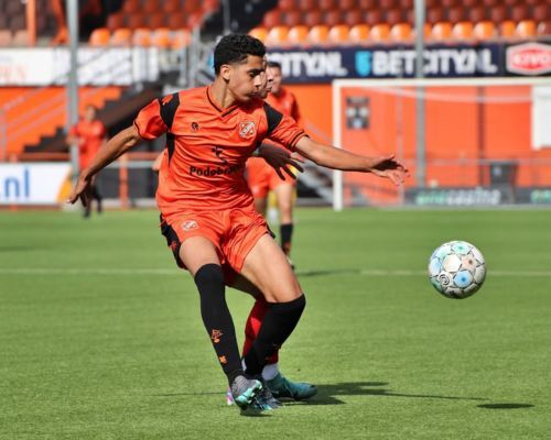 Jong FC Volendam komt tekort tegen N.E.C. Nijmegen O21 / sc Heerenveen O19 pakt winst in de allerlaatste seconde