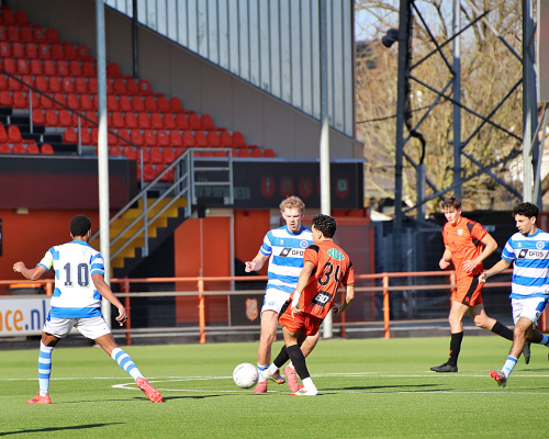 Jong FC Volendam strijdt, maar De Graafschap O21 is effectiever / Spannend duel eindigt in nipte nederlaag voor FC Volendam O19