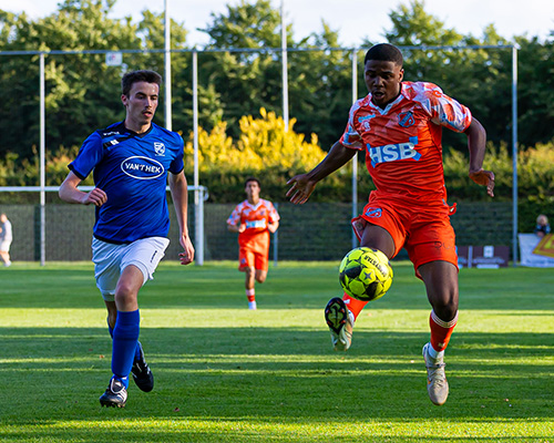 Zeventien treffers in oefenduel tegen Beemster selectie