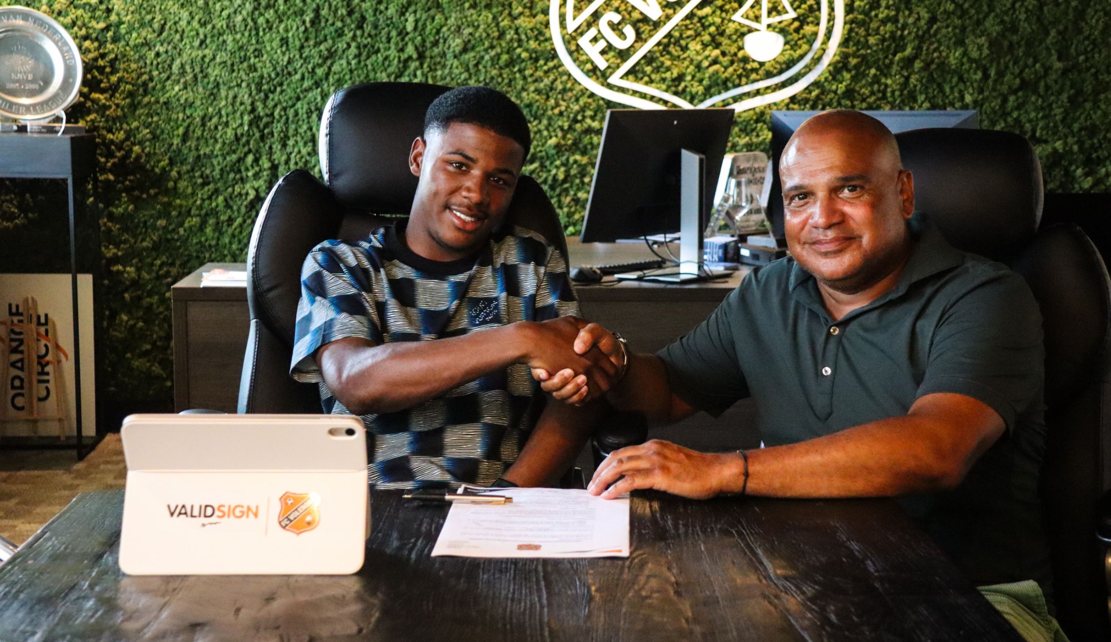 Key-Shawn Wong-A-Soij tekent eerste profcontract
