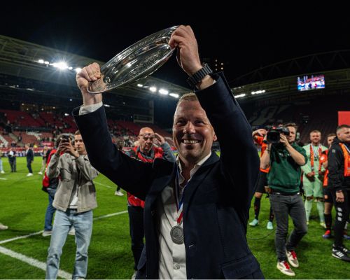 Beloning voor een mooi seizoen: Rick Kruys wint Rinus Michels Award