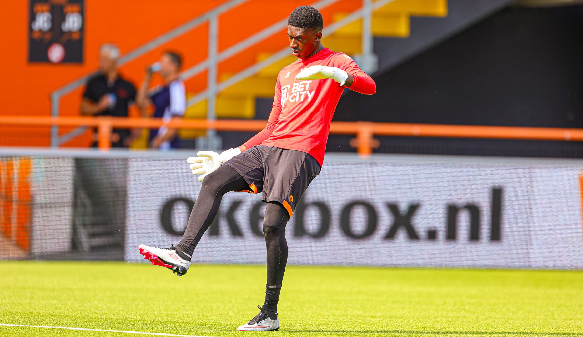 FC Volendam en Khadim Ngom per direct uit elkaar