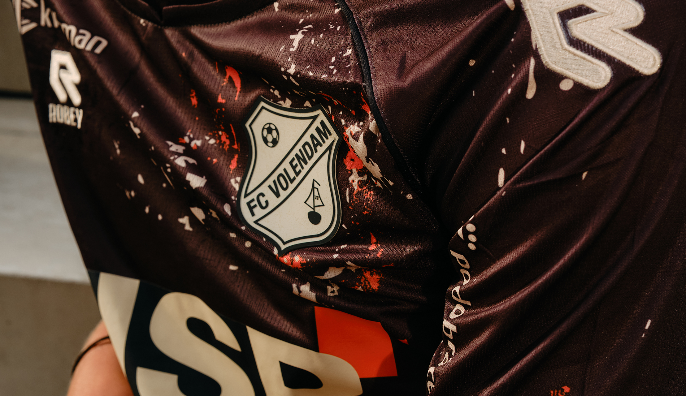 De bouw is wauw: FC Volendam presenteert het nieuwe uittenue