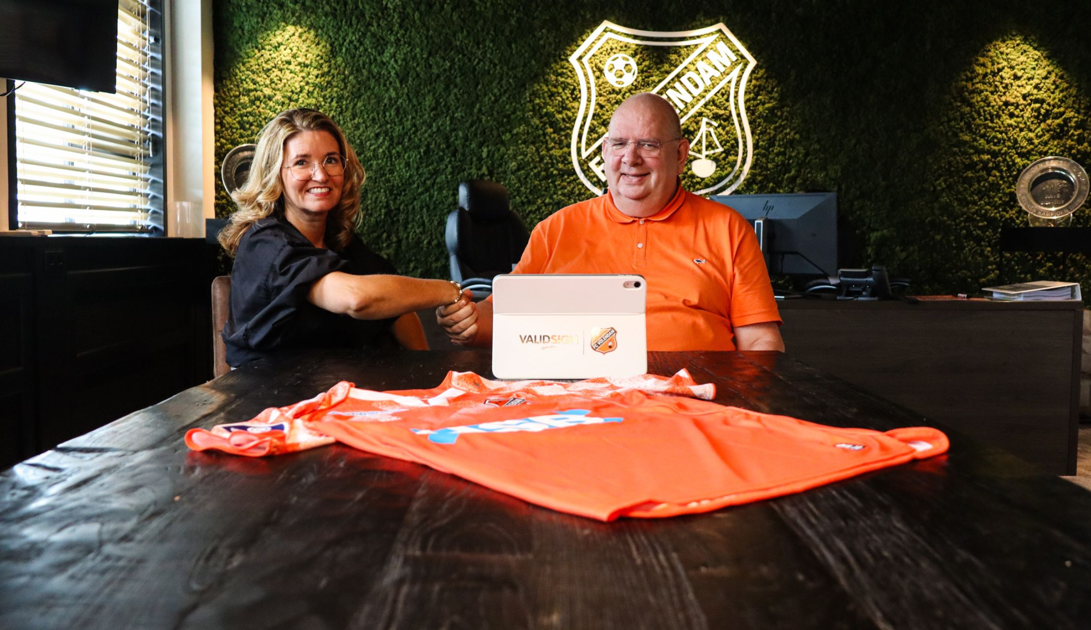 FC Volendam en Runderkamp Catering langer met elkaar door