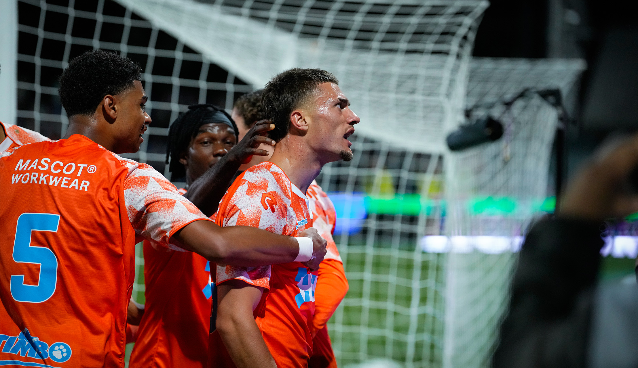 Telstar - FC Volendam: 2 - 2 (2 - 0)
