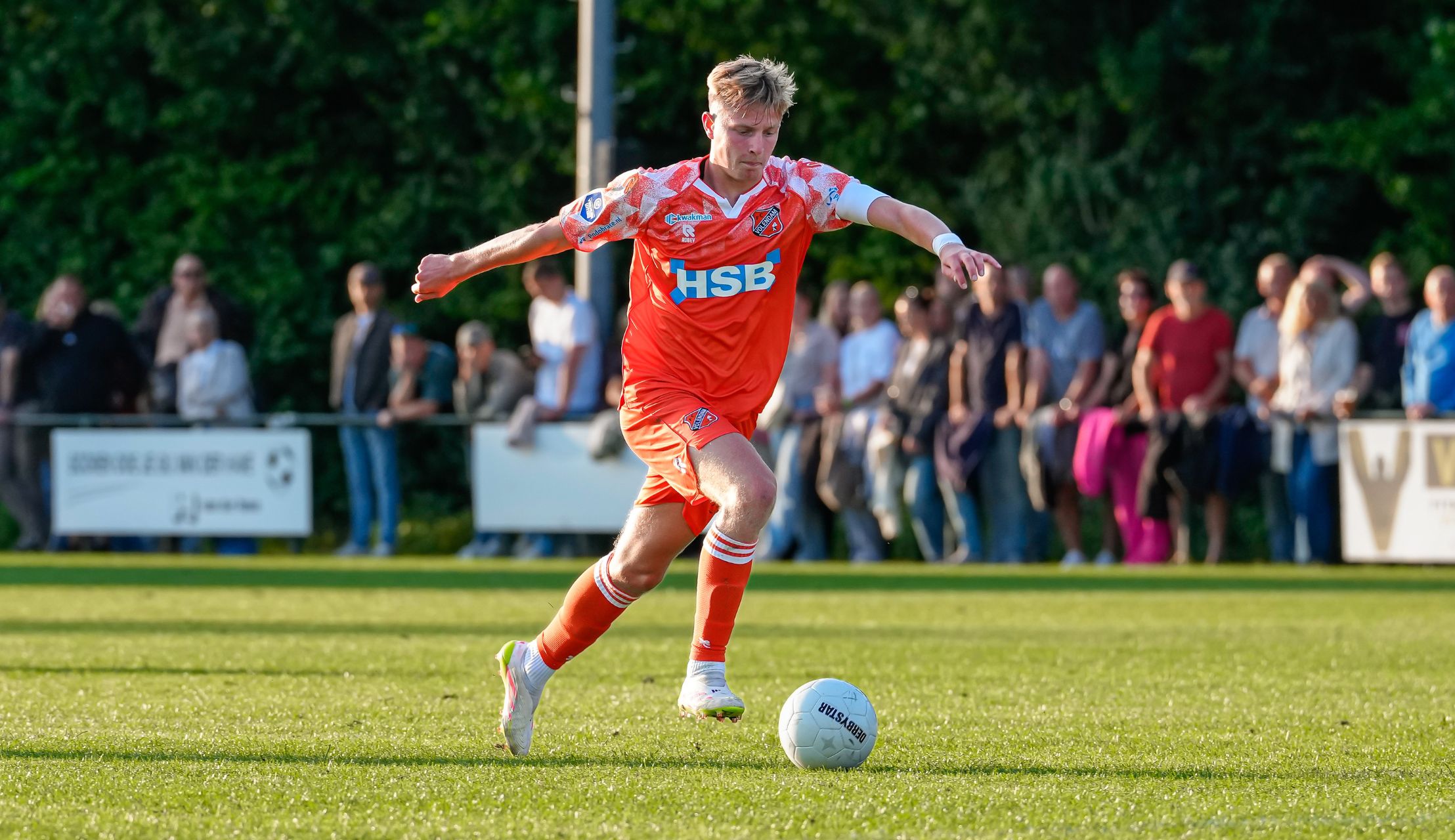 Milan de Haan maakt de overstap naar Almere City FC