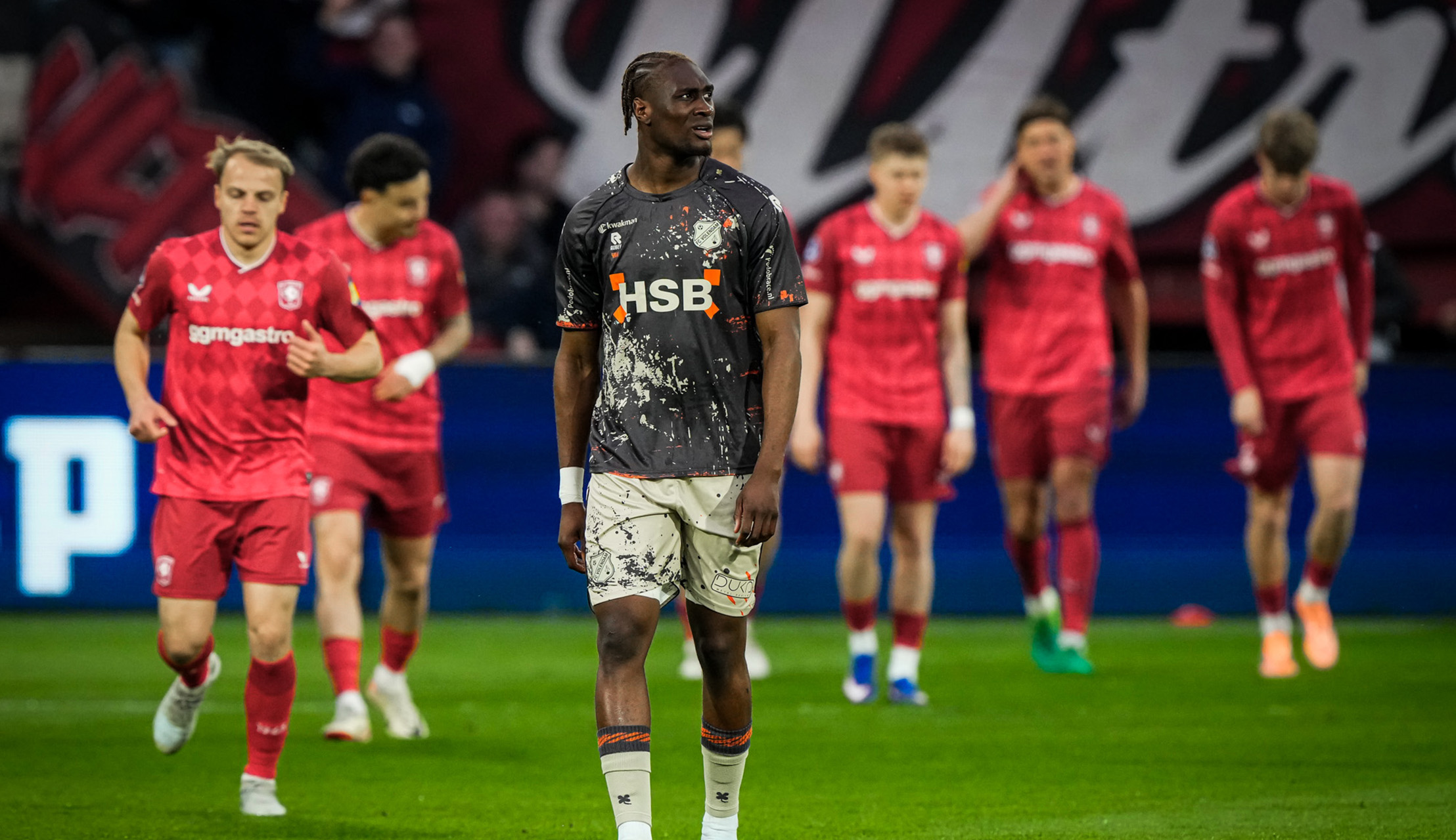 FC Twente - FC Volendam: 2 - 1 (2 - 0)