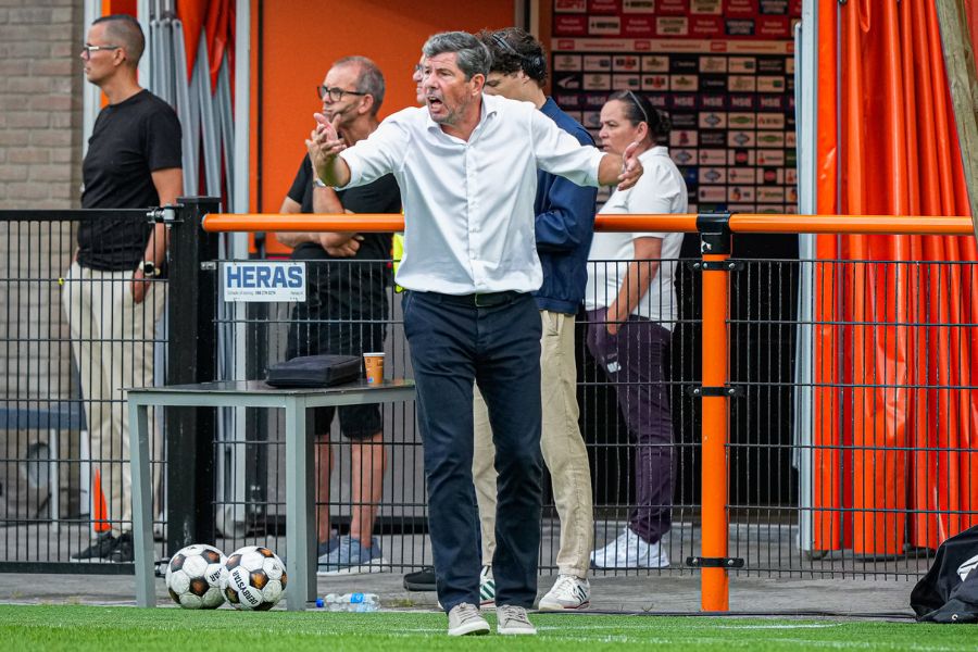 Van de Looi tevreden over herstel: 'De hele tweede helft waren wij de dominante partij'