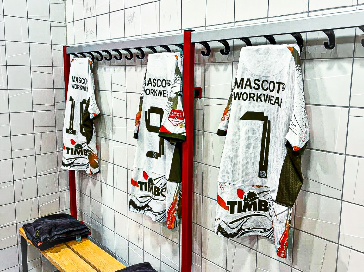De shirts hangen