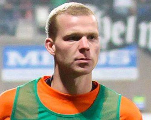 Beloftes winnen bij VVV-Helmond Sport.