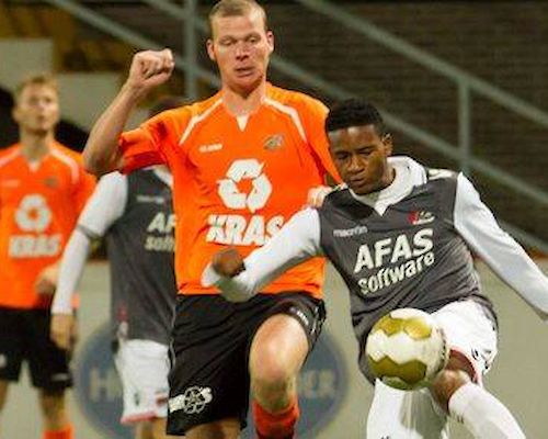 Jong Volendam vermaakt het publiek