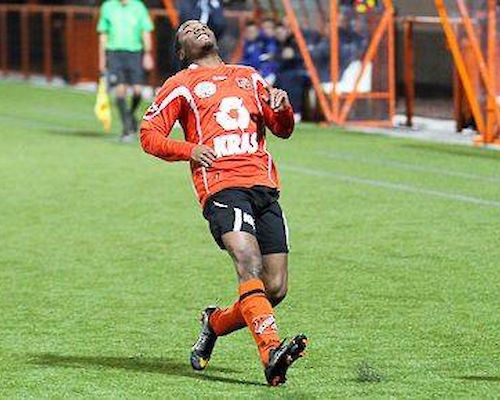Jong Volendam geeft de punten cadeau