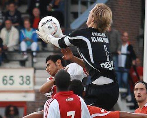 Jong Ajax neemt strafschoppen beter