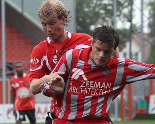 Robert Mühren speelt zich in de kijker tegen De Zouaven