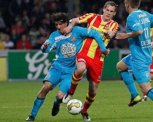 Go Ahead Eagles straft FC Volendamfouten hard af