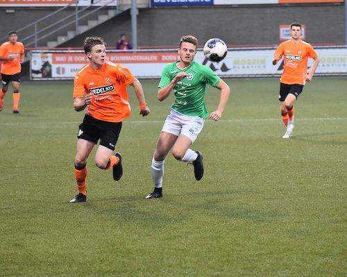 Jong FC Volendam stapt als winnaar van strijdtoneel
