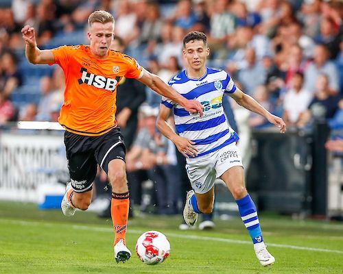 Effectief De Graafschap dient FC Volendam eerste nederlaag toe